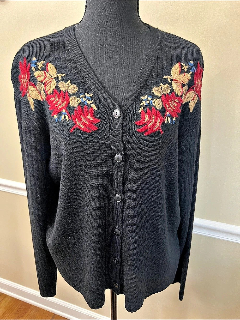 Pendleton Floral Embroidered Cardigan in Black XL